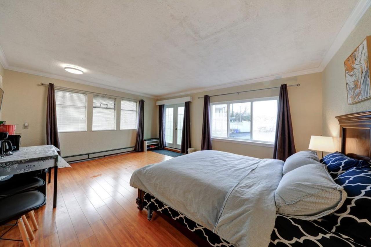 Private Suite With Separated Entrance Monica'S Home リッチモンド エクステリア 写真